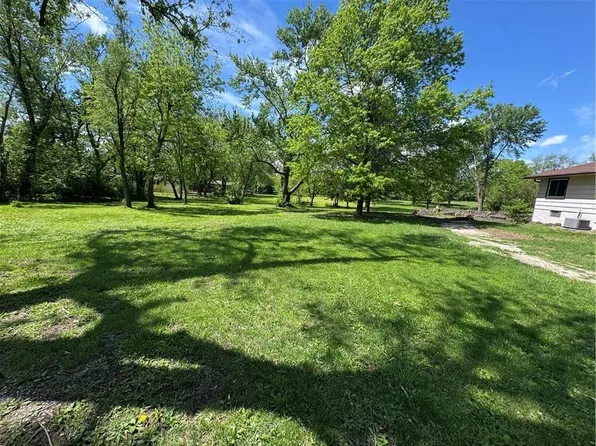 13816 Norby Rd, Grandview, MO 64030