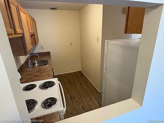 5th image of 4190 Rochester Rd APT 112