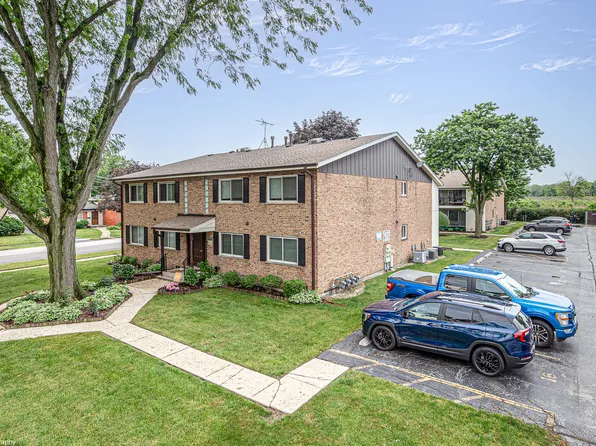 17724 71st Ct #23, Tinley Park, IL 60477