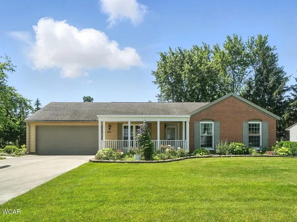 801 Daisy Dr, Wapakoneta, OH 45895