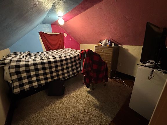 5th image of 906 Avenue G