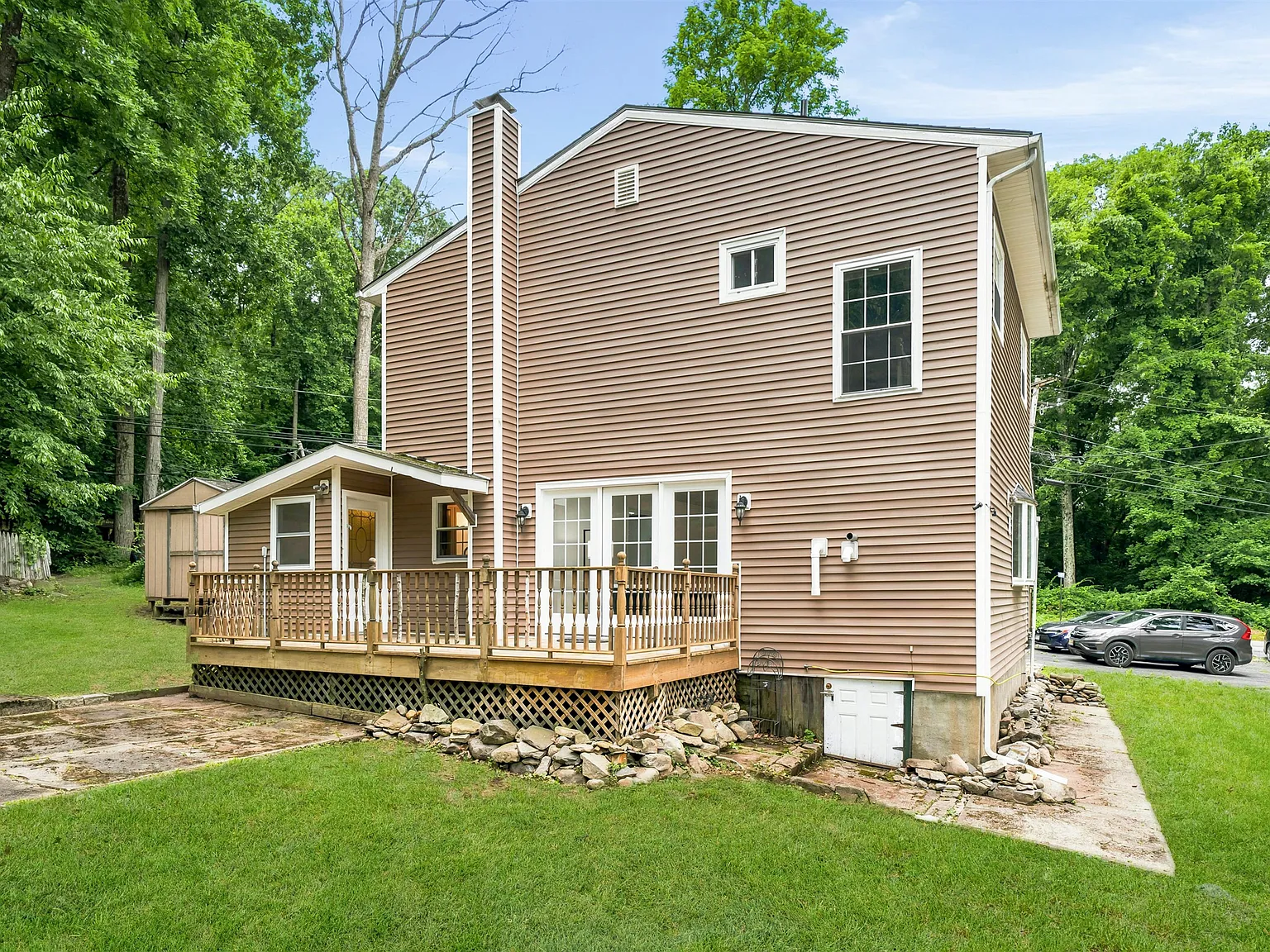 3 bed, 1902 sqft, $2,500 — Photo 3
