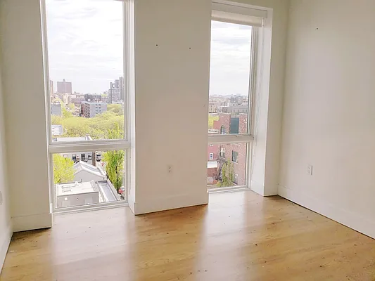 Rented by Lodger Corp | media 32