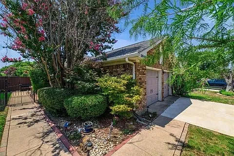 3848 Dalston Ln Photo 1