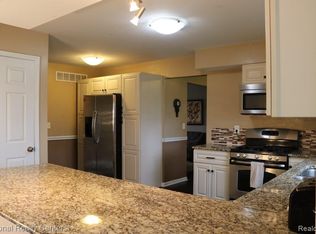 152 N Corrine Blvd, Canton, MI 48187