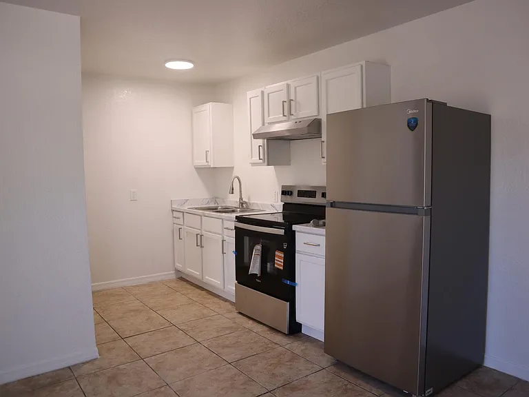 839 Woods Ave #843 — Photo 2