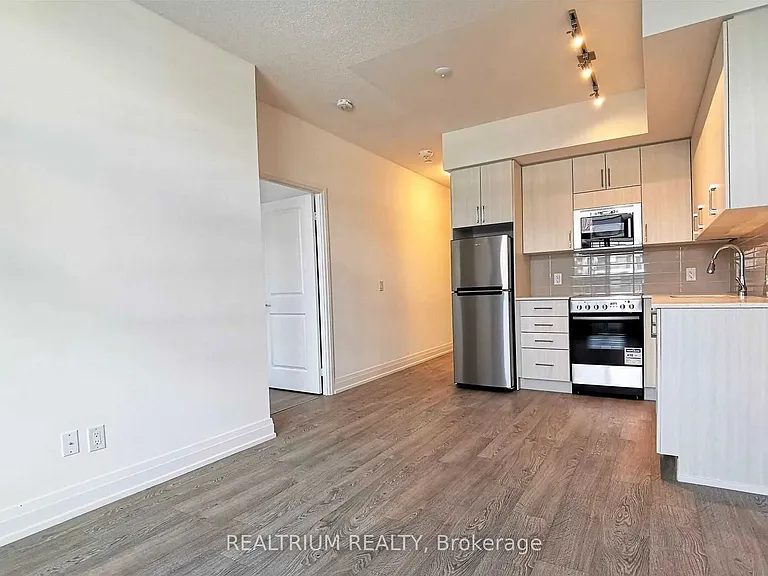 591 Sheppard Ave E #703 — Photo 6
