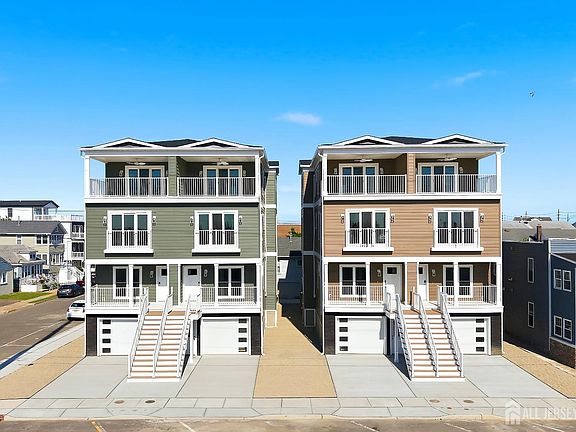 2nd image of 114 Bay Blvd