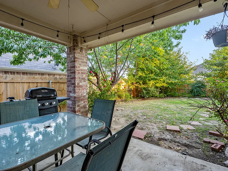 3904 Burnley Dr — Photo 8