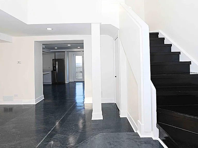 6337 Roosevelt Rd #408 — Photo 11