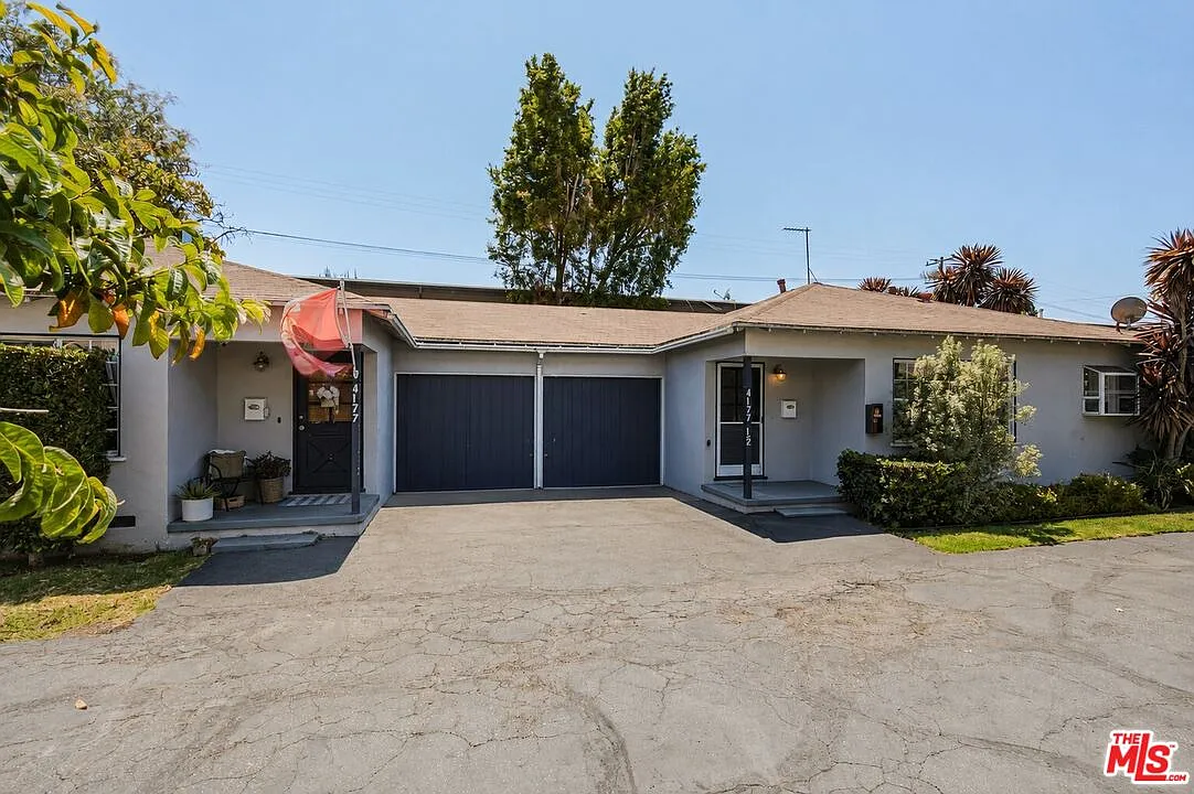 2 bed, 1.0 bath, 800 sqft, $4,395 — Photo 2