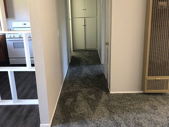 4th image of 401 N Vine St