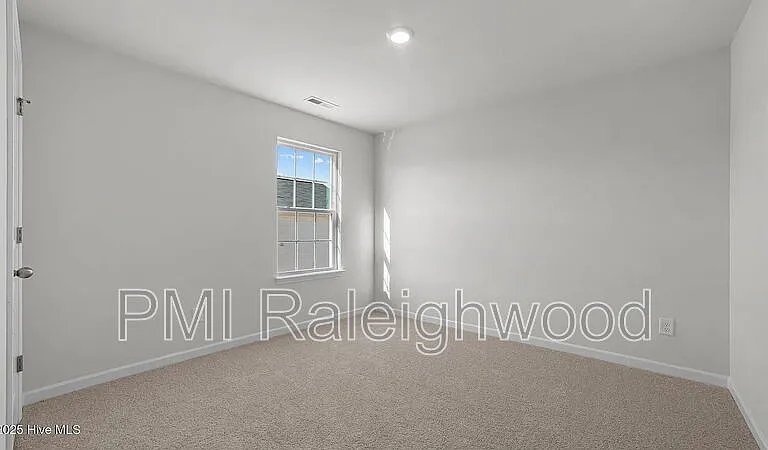 286 Palm Dr — Photo 22
