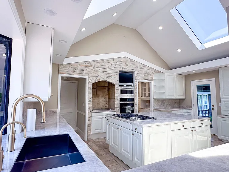 14402 Donna Ln — Photo 4