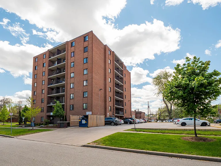 275 Askin Ave — Photo 4