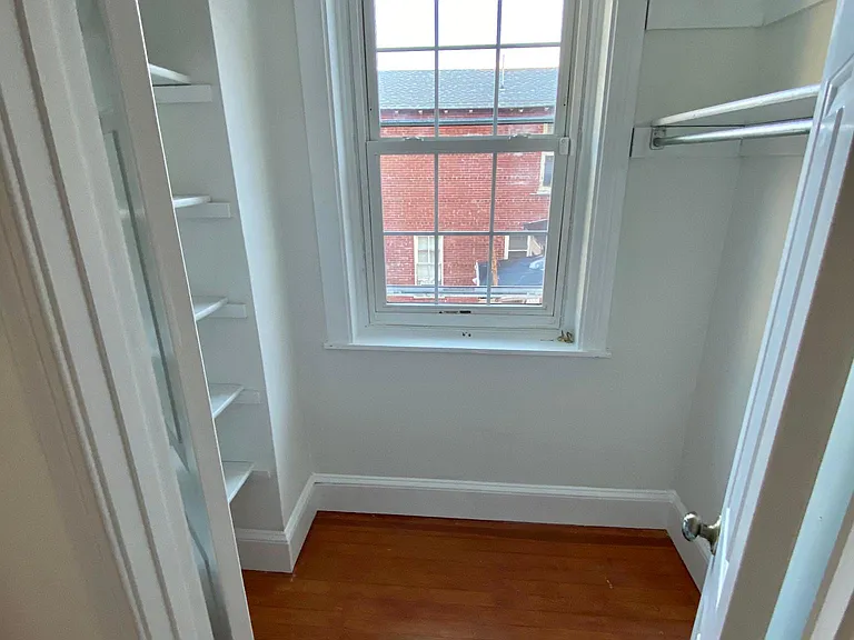 121 Mulberry St — Photo 18