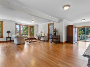 23 Summit St, East Hampton, CT 06424