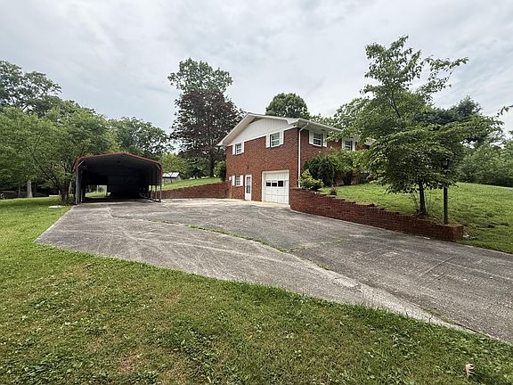4th image of 432 Mahogany St