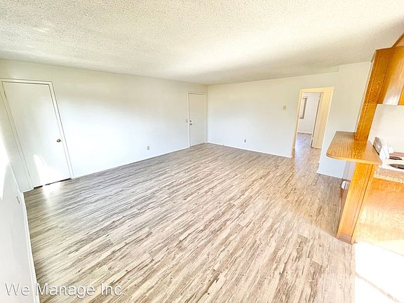 4th image of 325 Redondo Ave #6315152