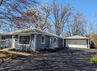 3202 Hawk Ln, Rolling Meadows, IL 60008