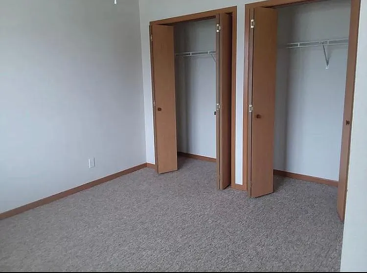 634 Academy Cir #303 — Photo 5