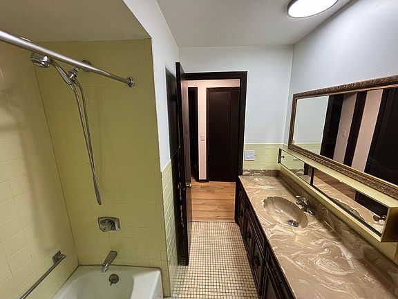 5th image of 4830 N Linder Ave APT 2B