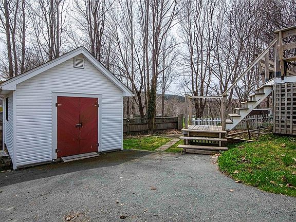 3rd image of 151 Topsail Road