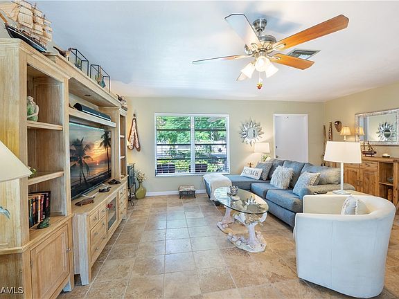 5th image of 11160 Orangewood Dr