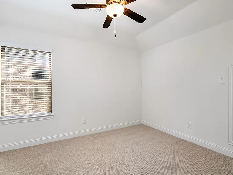 2600 Chester Dr — Photo 25