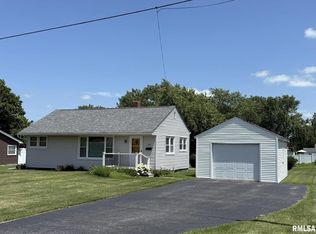 542 Edwards St, Kewanee, IL 61443