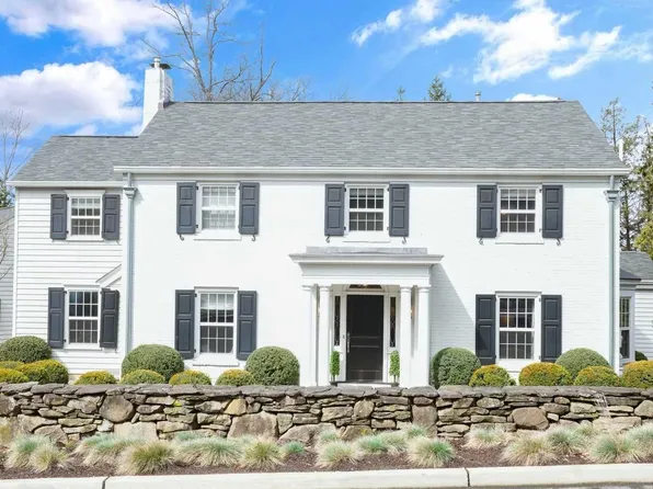1 Grandview Ter, Tenafly, NJ 07670