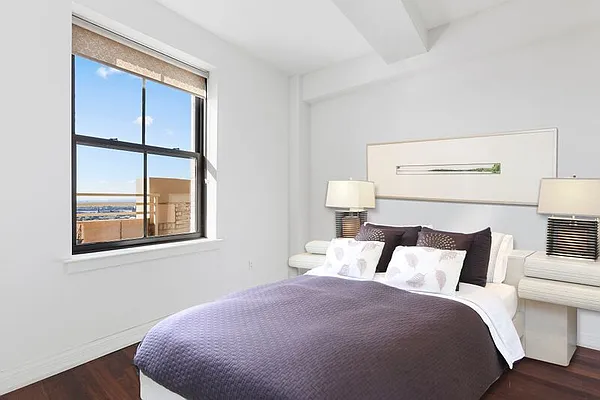 Rented by Compass | media 40