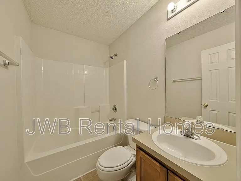 8402 McGirts Village Ln #7E — Photo 6