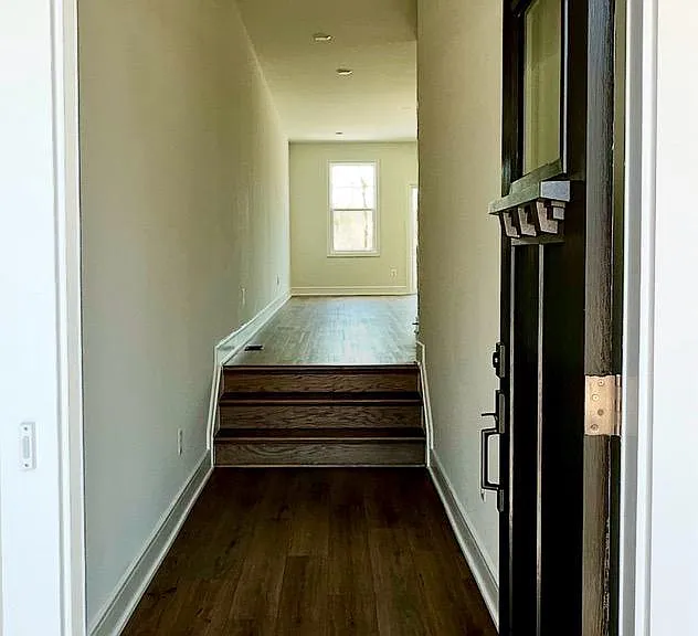 131 Leather Flower Dr — Photo 3