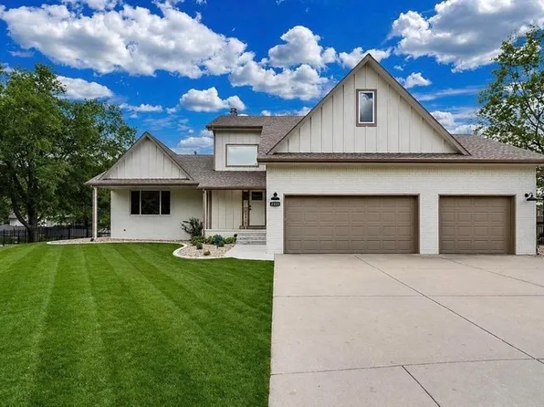 12113 W Ridgepoint Ct, Wichita, KS 67235
