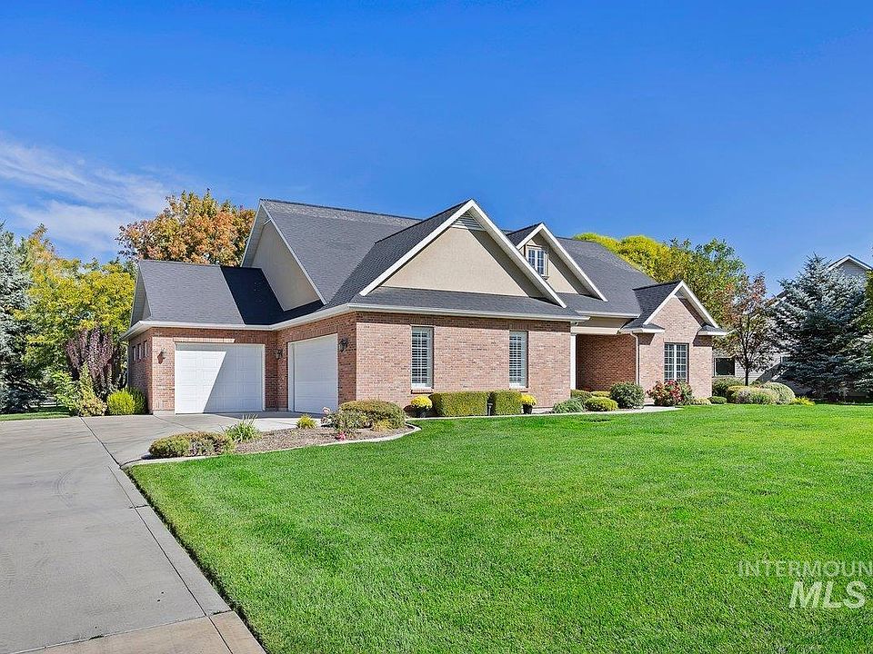 1st image of 3249 Longbow Dr