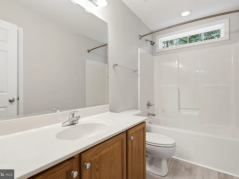100 Spyglass Ln — Photo 28