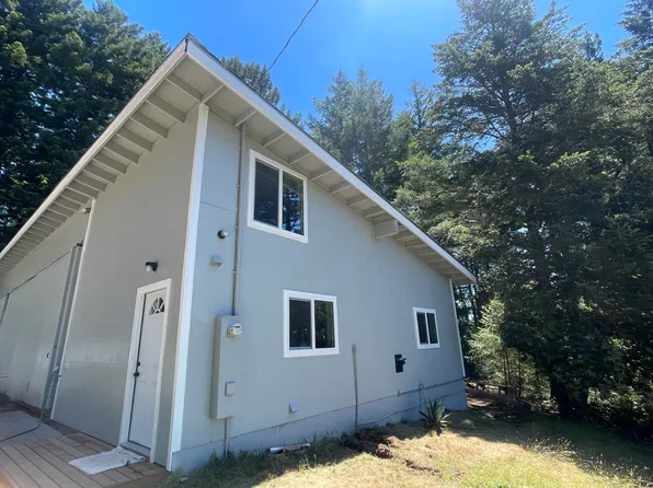 41499 Iversen Rd, Gualala, CA 95445