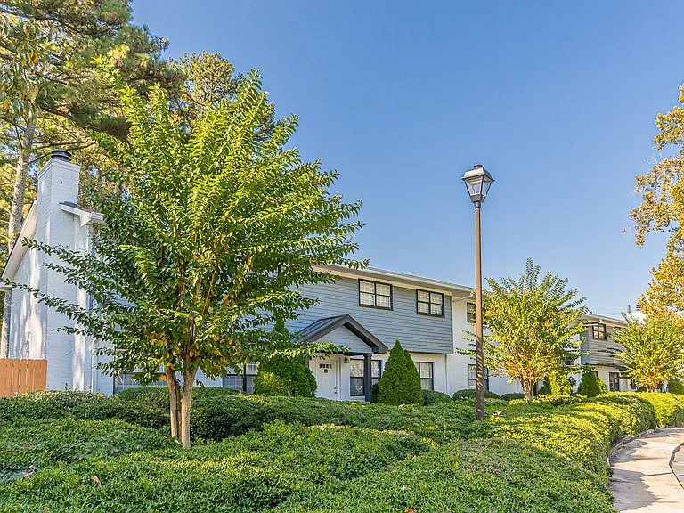Pinewood Townhomes — Photo 2