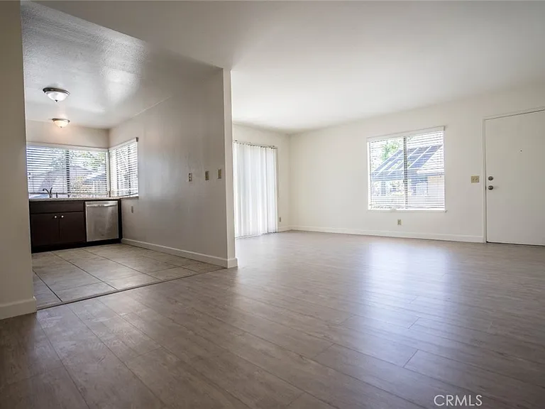 731 Windwood Dr — Photo 4