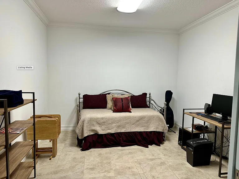 6112 NW Cullen Way — Photo 9