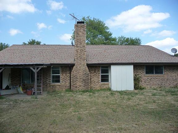 3rd image of 2002 Cedarwood Dr
