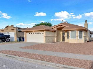 11128 Loma Grande Dr, El Paso, TX 79934