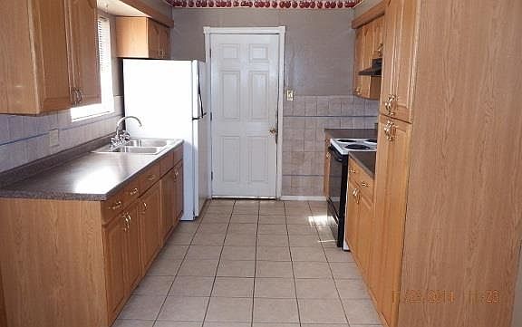 3rd image of 3826 NW Euclid Ave
