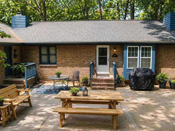 4925 Coral Ridge Ct, Raleigh, NC 27616