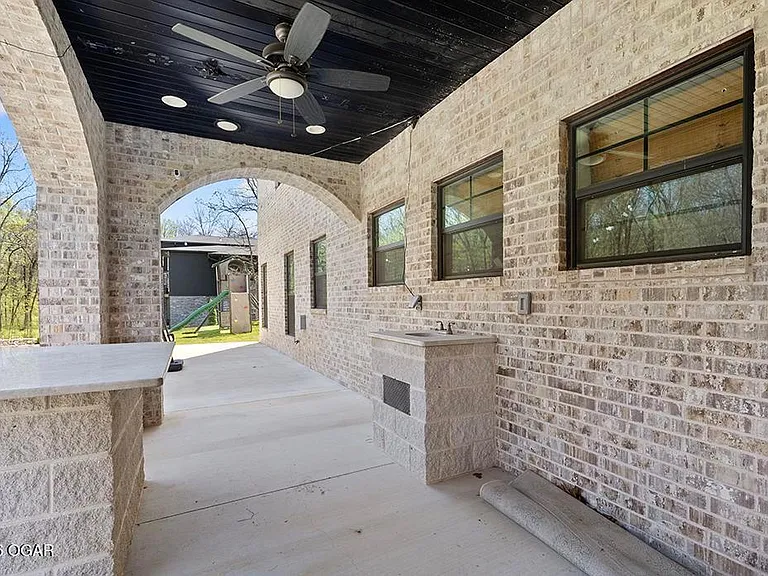 2717 Callaway Rdg — Photo 60