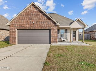 203 Saint Gaspar St, Youngsville, LA 70592