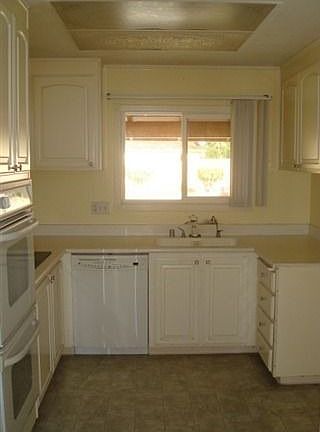 2nd image of 32387 Claremont St