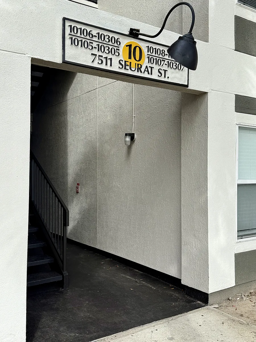 Building Photo - 7511 Seurat St #10107