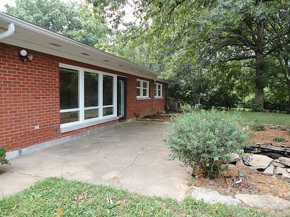 4th image of 2805 Brookdale Ave
